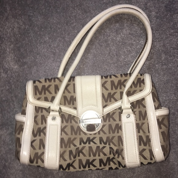 Michael Kors Handbags - Michael Kors Signature MK Print Medium Satchel